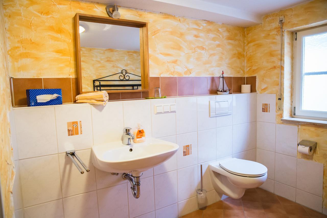 Landhotel Im Hexenwinkel Wiernsheim Екстериор снимка